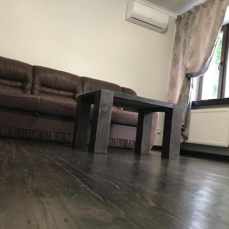 Apartamento Бажане Місце Kamianets-Podilskyi Exterior foto