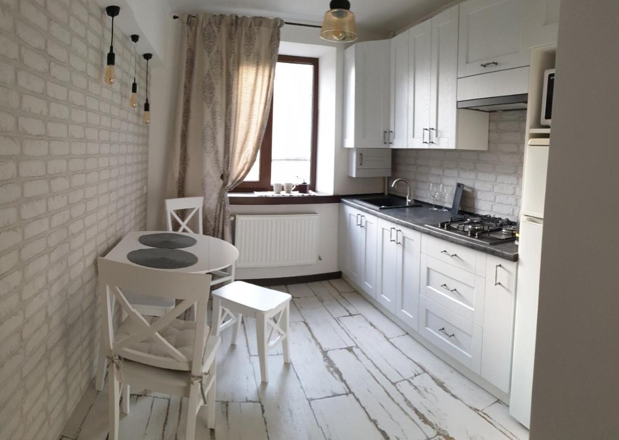 Apartamento Бажане Місце Kamianets-Podilskyi Exterior foto