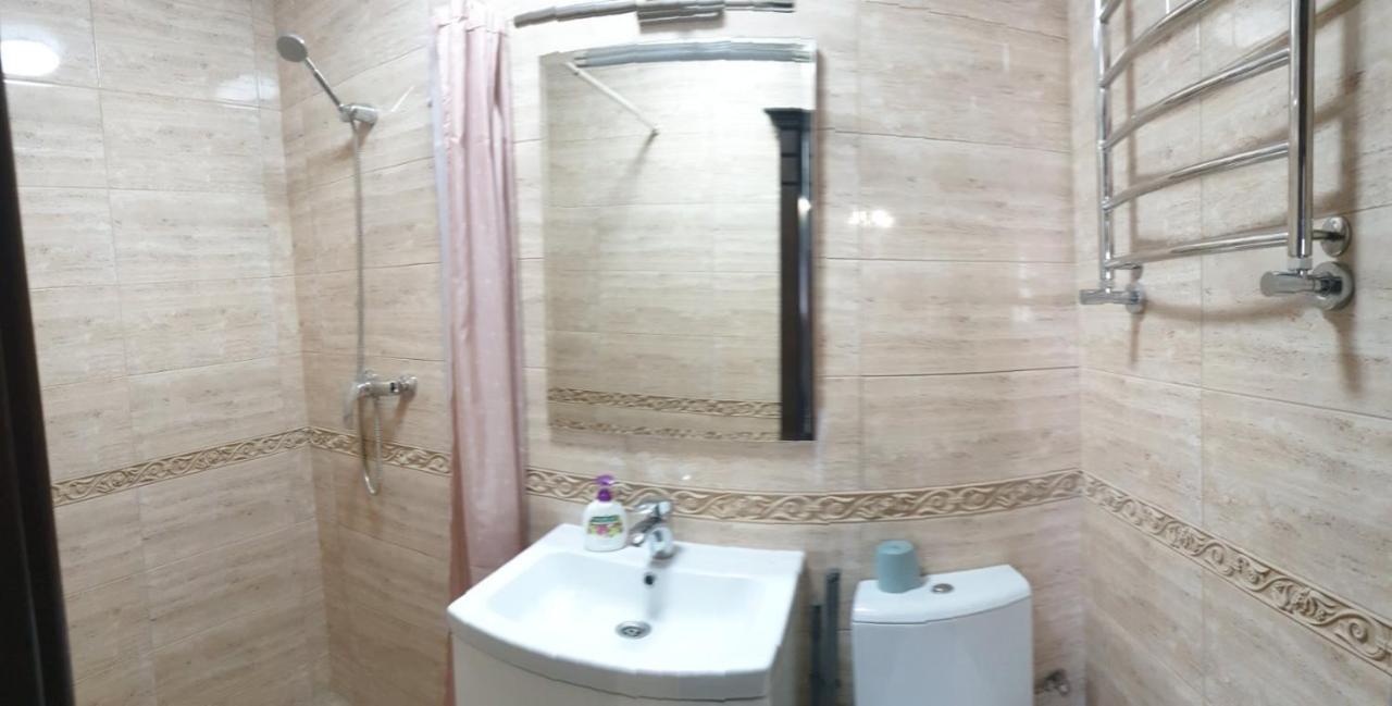 Apartamento Бажане Місце Kamianets-Podilskyi Exterior foto